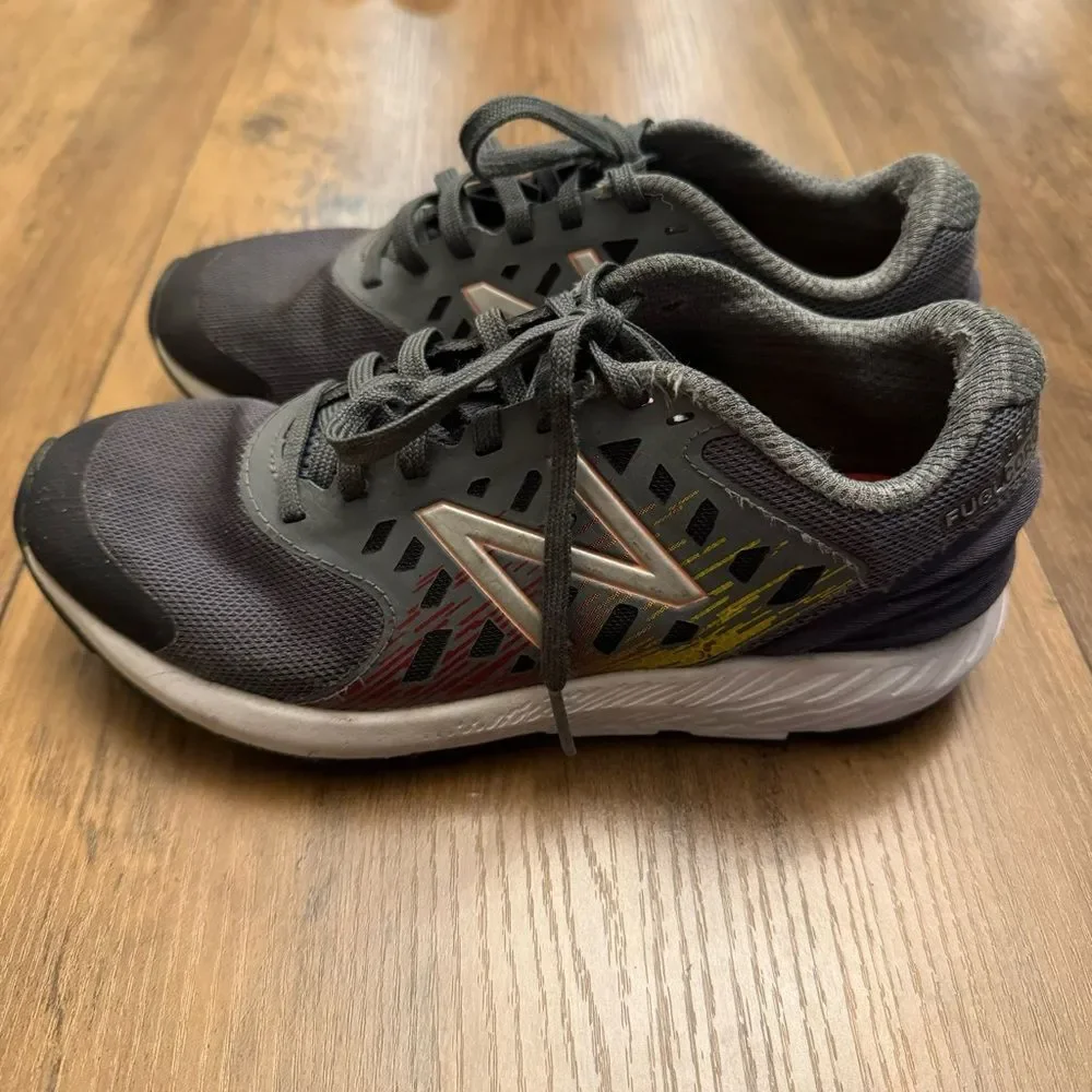 New Balance Kids Unisex FuelCore Urge V2 Running Shoes Size 4